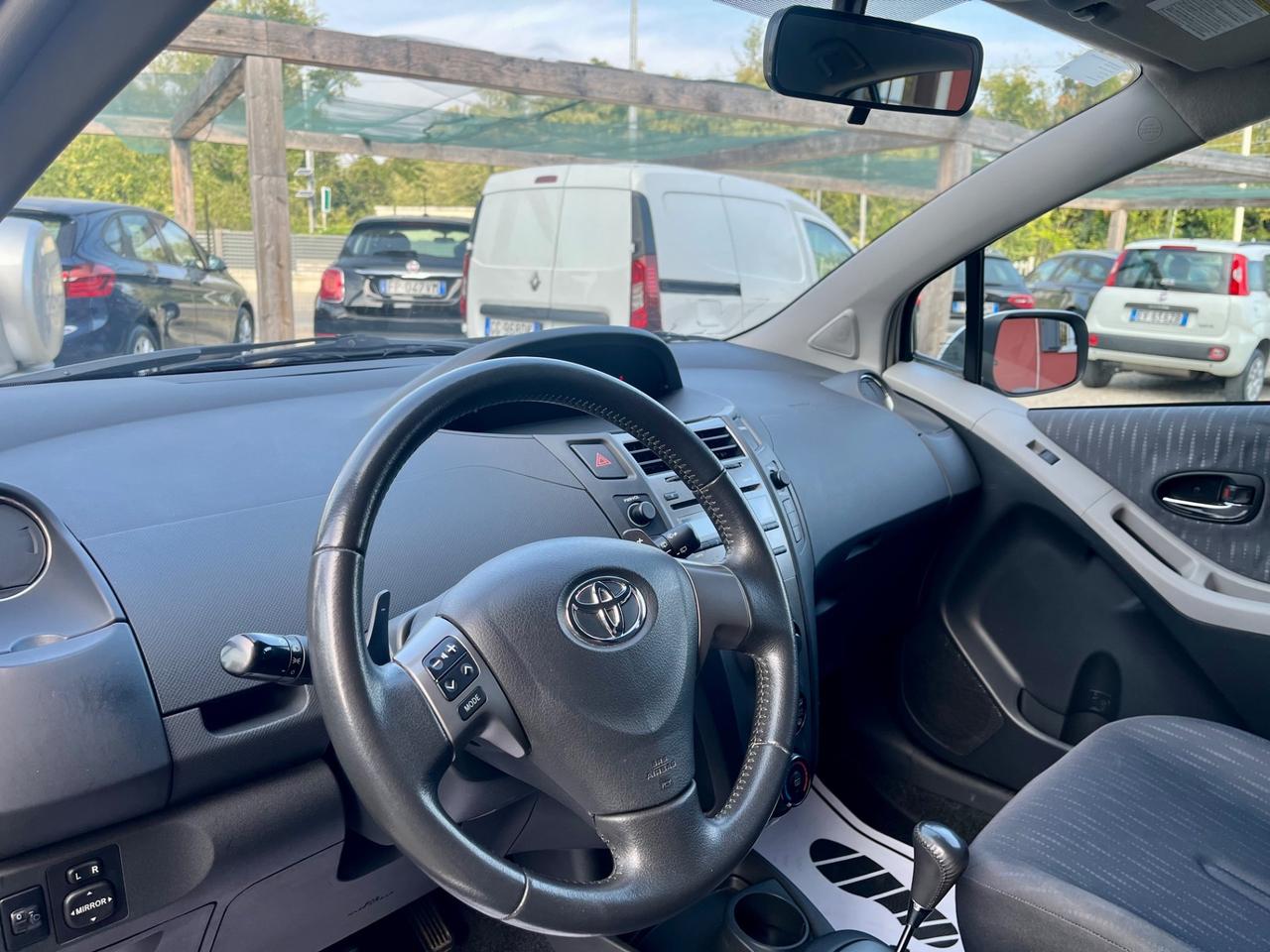 Toyota Yaris 1.3 benzina con cambio automatico!