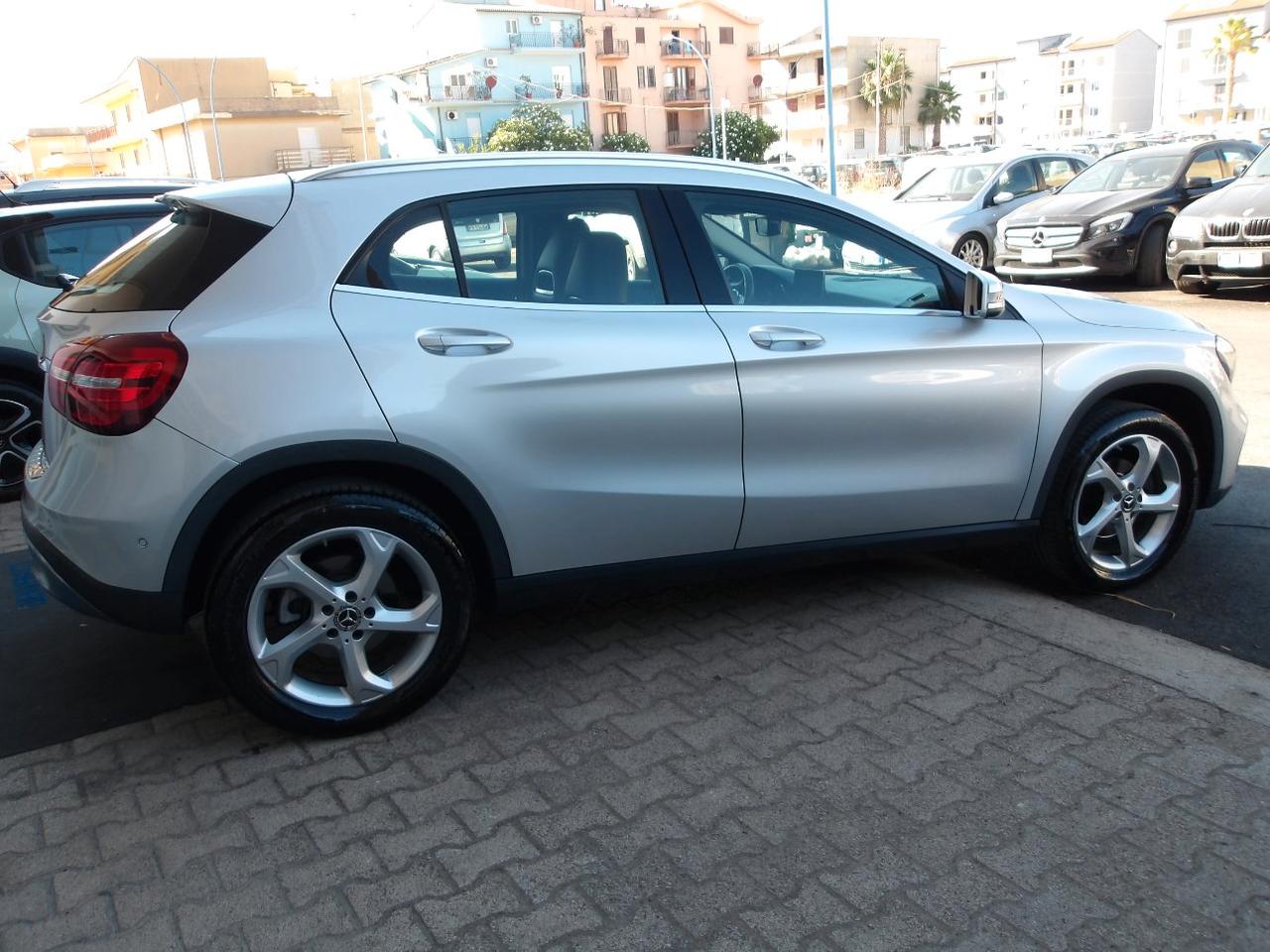 Mercedes GLA 200 d Premium auto