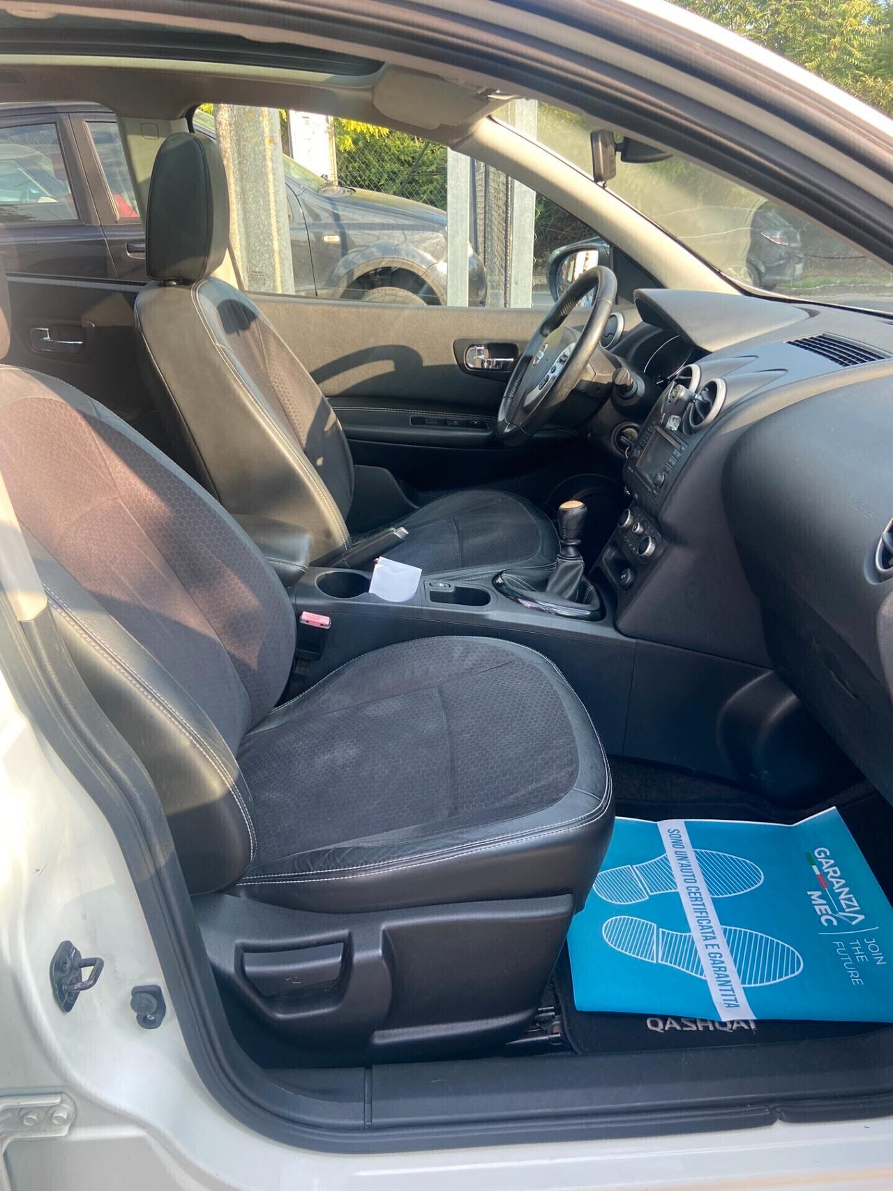 Nissan Qashqai 1.6 dCi Tekna (Tetto-Navi-Retro)