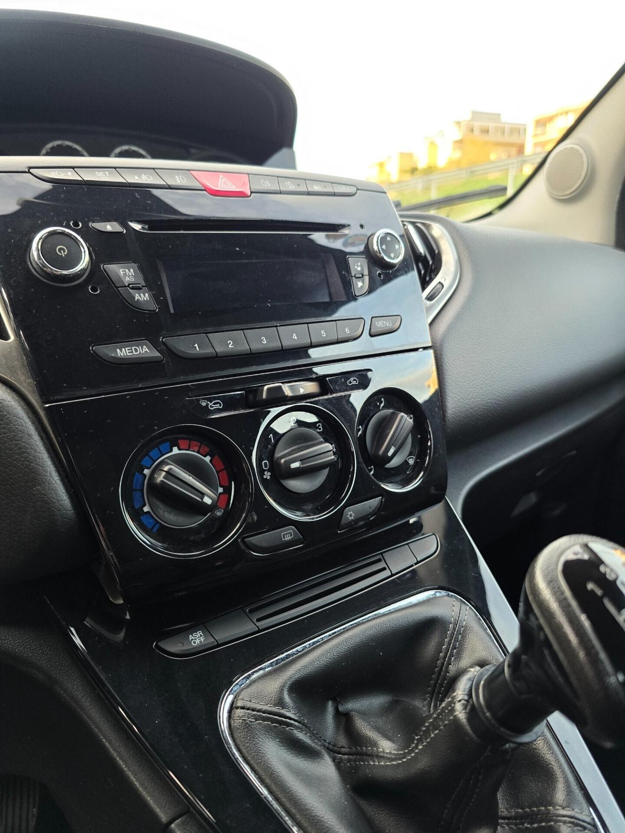 Lancia Ypsilon 1.3 MJT 16V 95 CV 5 porte S&S Elefa