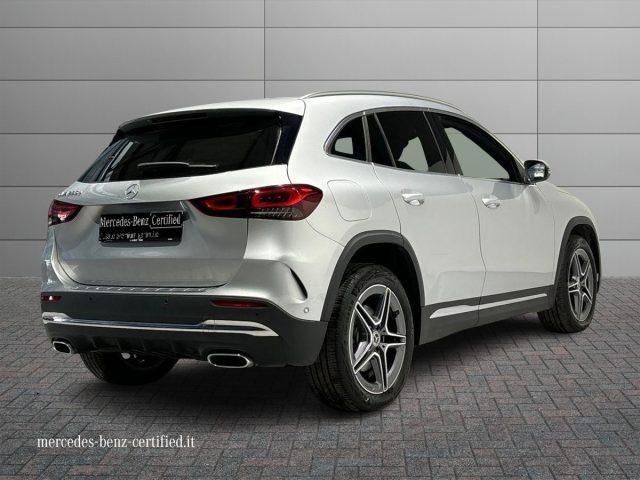 MERCEDES-BENZ GLA 250 e Plug-in hybrid Auto Premium Navi