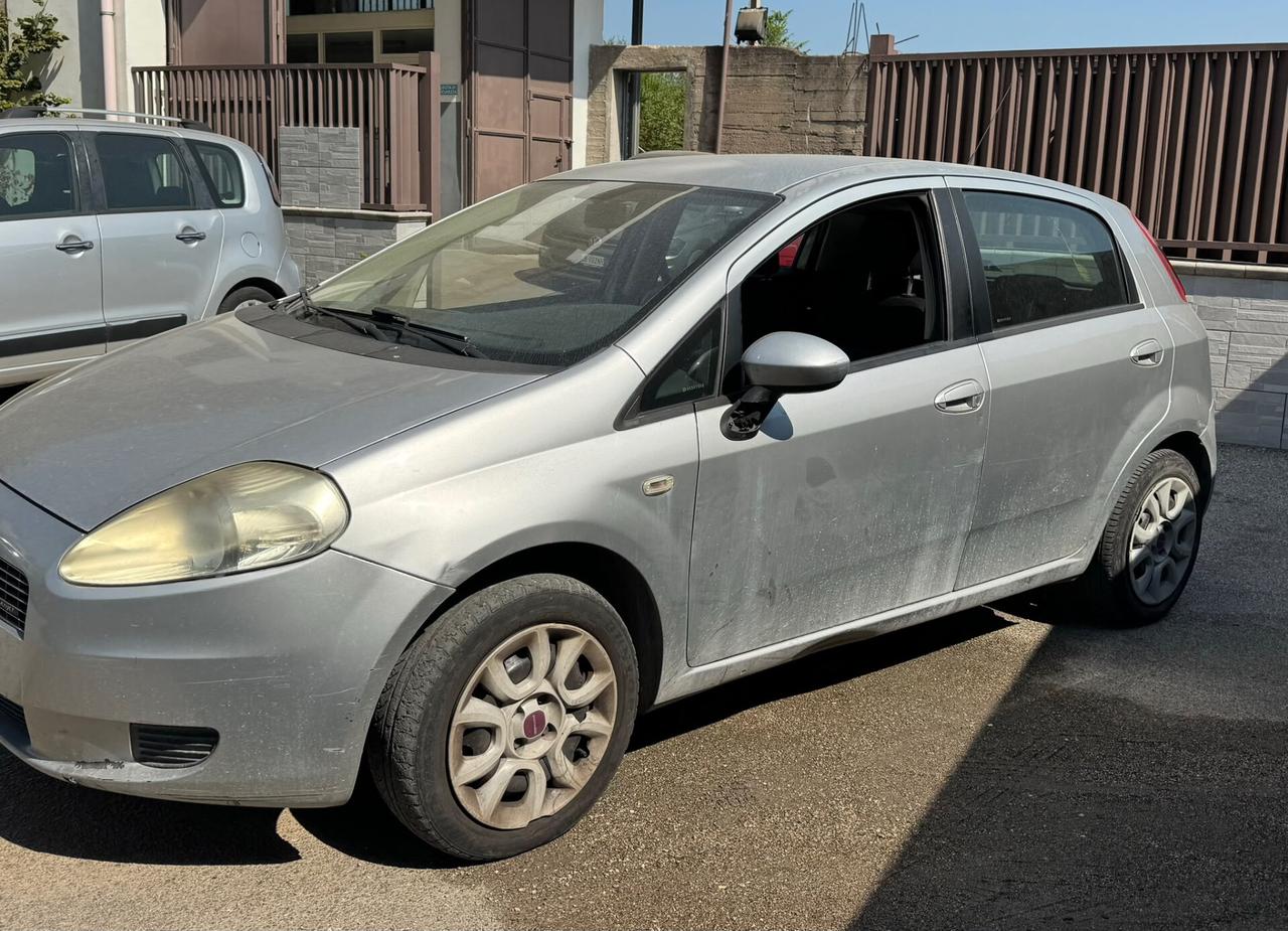 Fiat Grande Punto 1.3 MJT 75 CV 5 porte Active