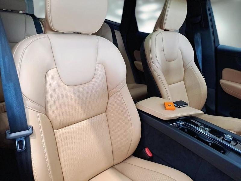 VOLVO XC60 T6 PLUG-IN AWD AUTO ULTIMATE BRIGHT SUV