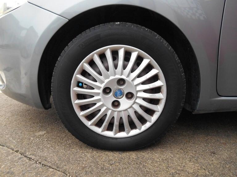 Fiat Grande Punto 1.2 5 porte Dynamic NEOPATENTATI