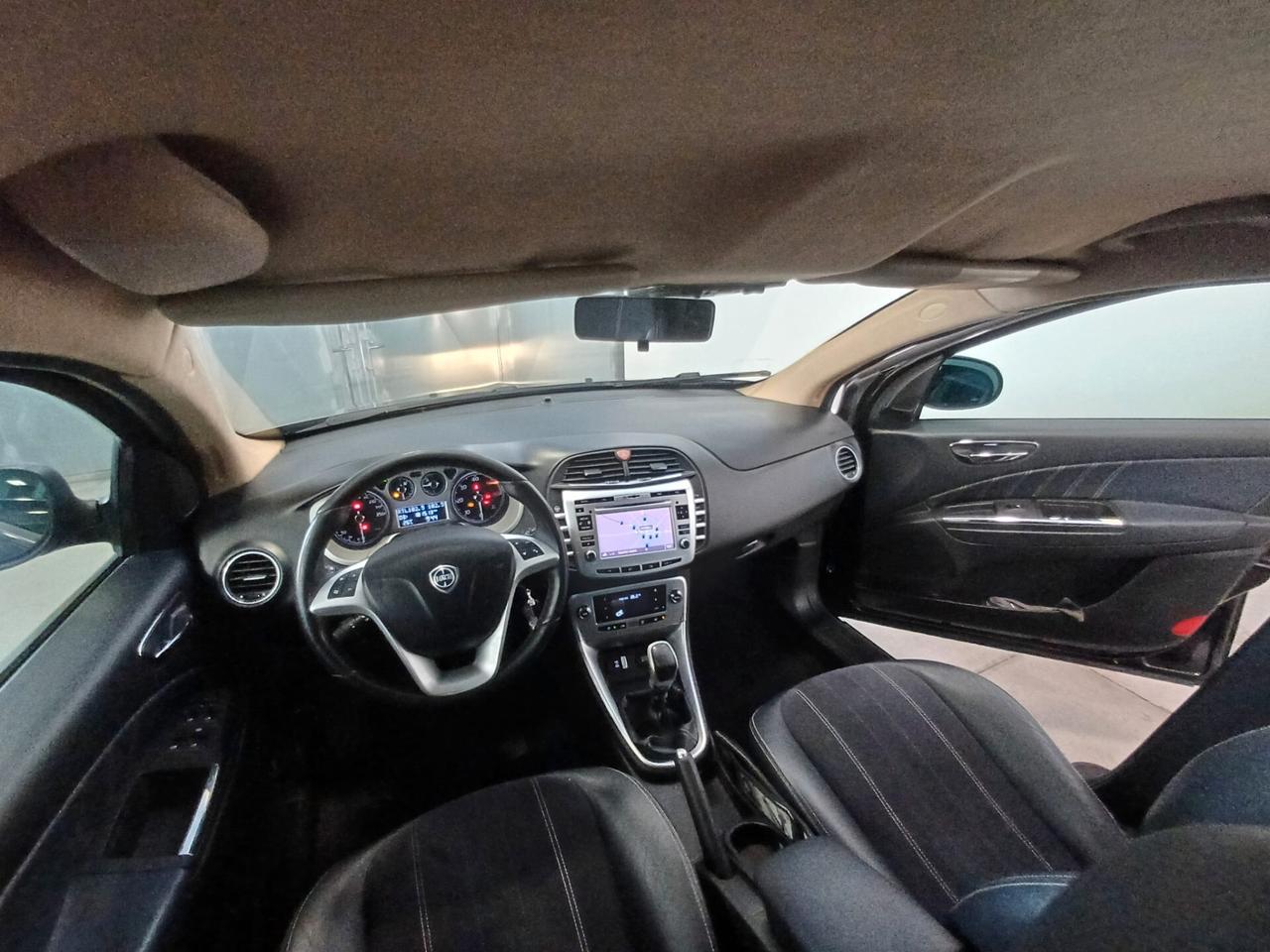 Lancia Delta 1.6 MJT DPF PLATINUM PELLE NAVI