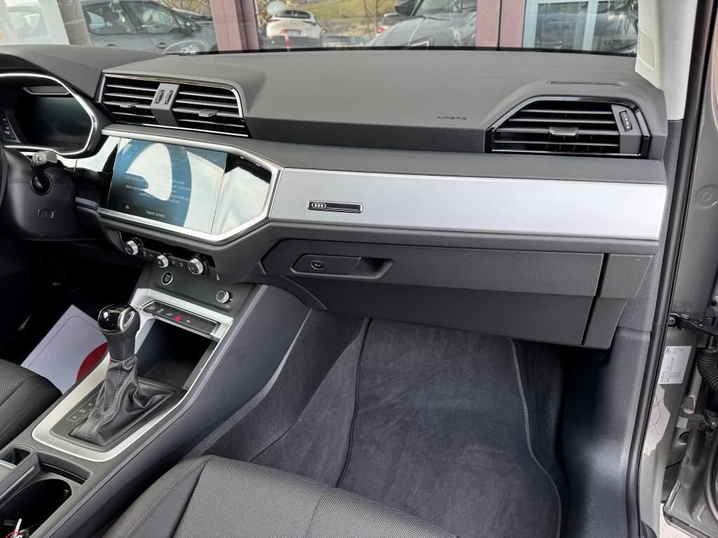 Audi Q3 Sportback 45 1.4 Tfsi E Business Plus S-Tronic