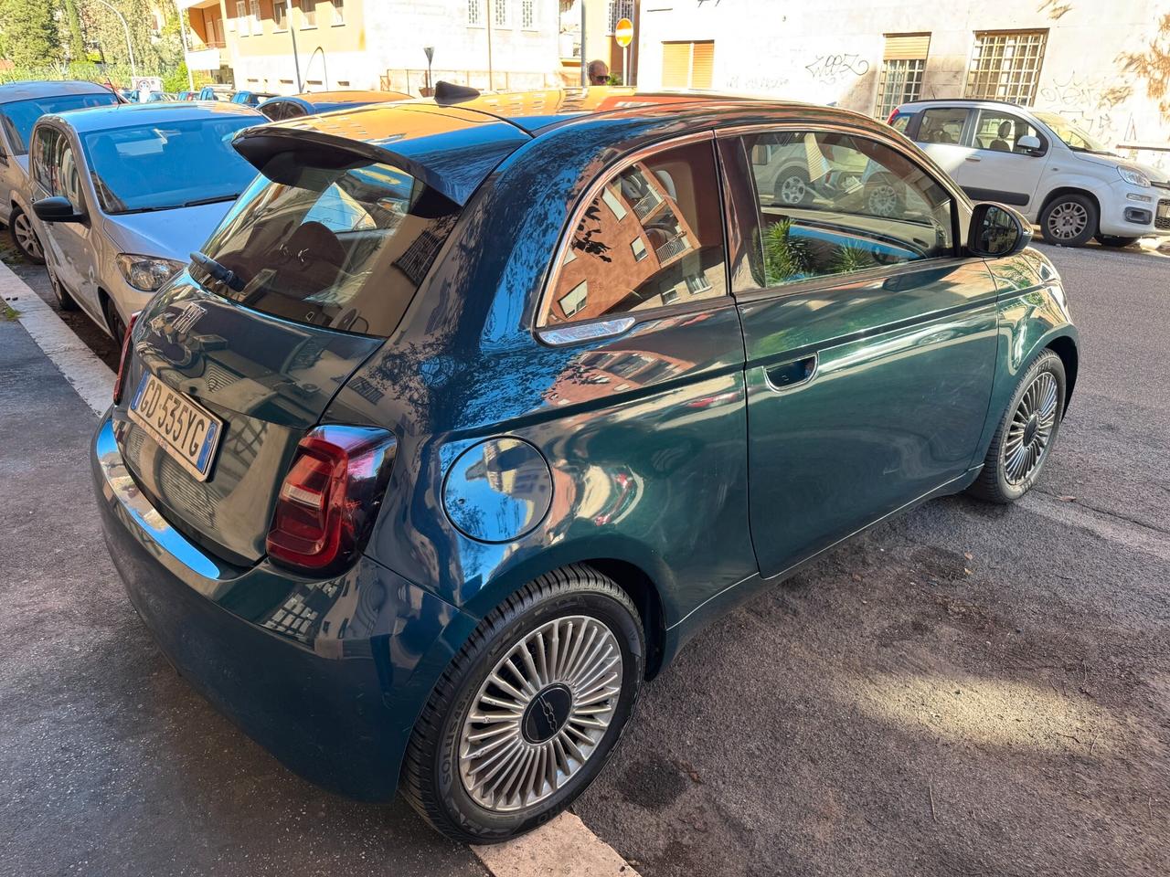 Fiat 500 500e Berlina 42 kWh Icon