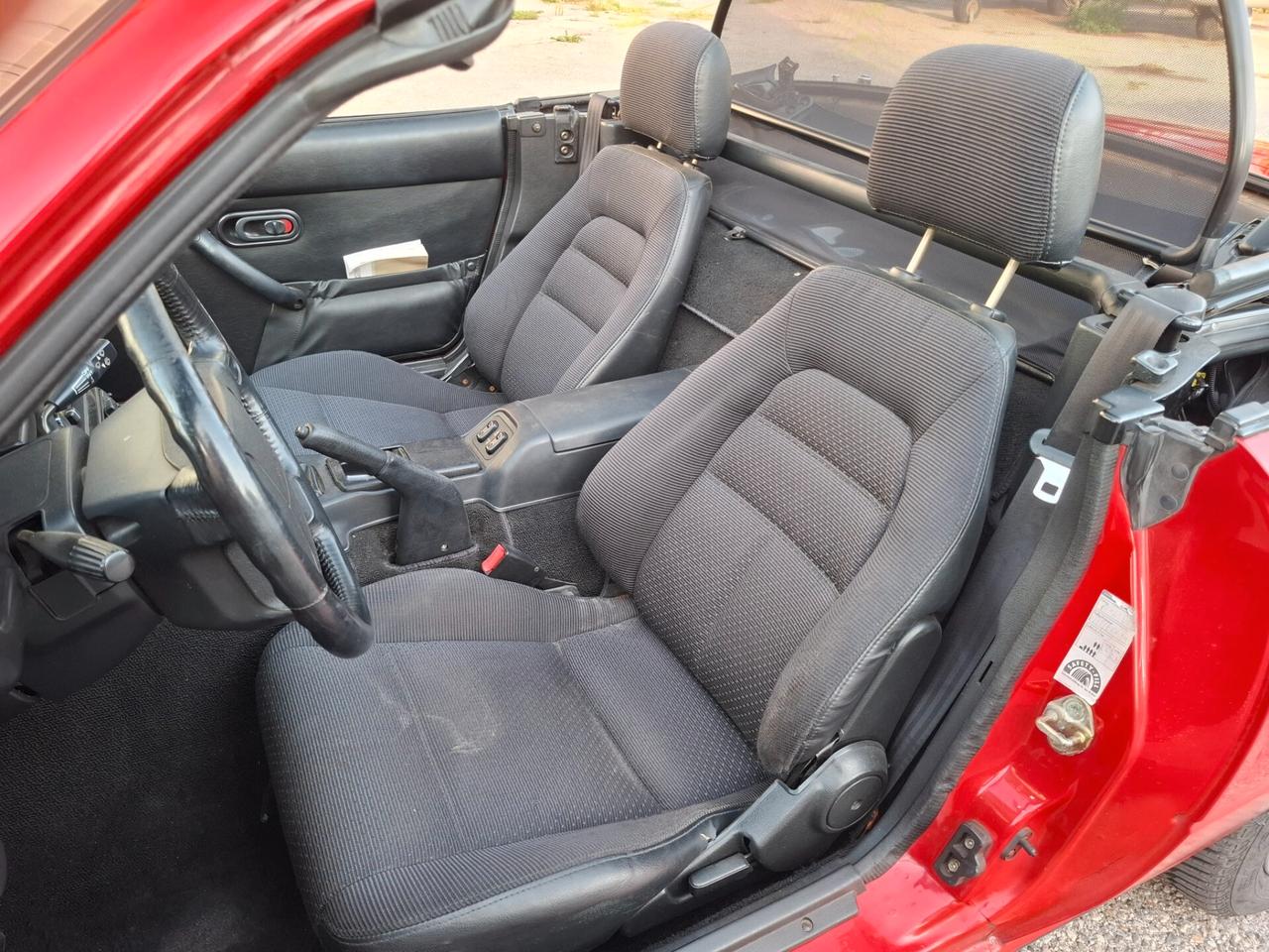 Mazda MX-5 1.8i 16V cat