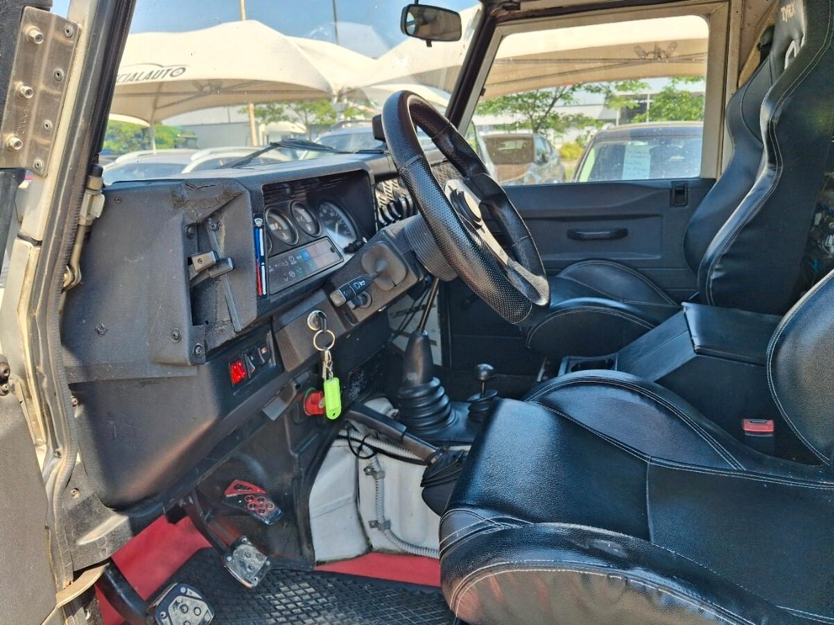 Land Rover Defender 90 Td Raptor