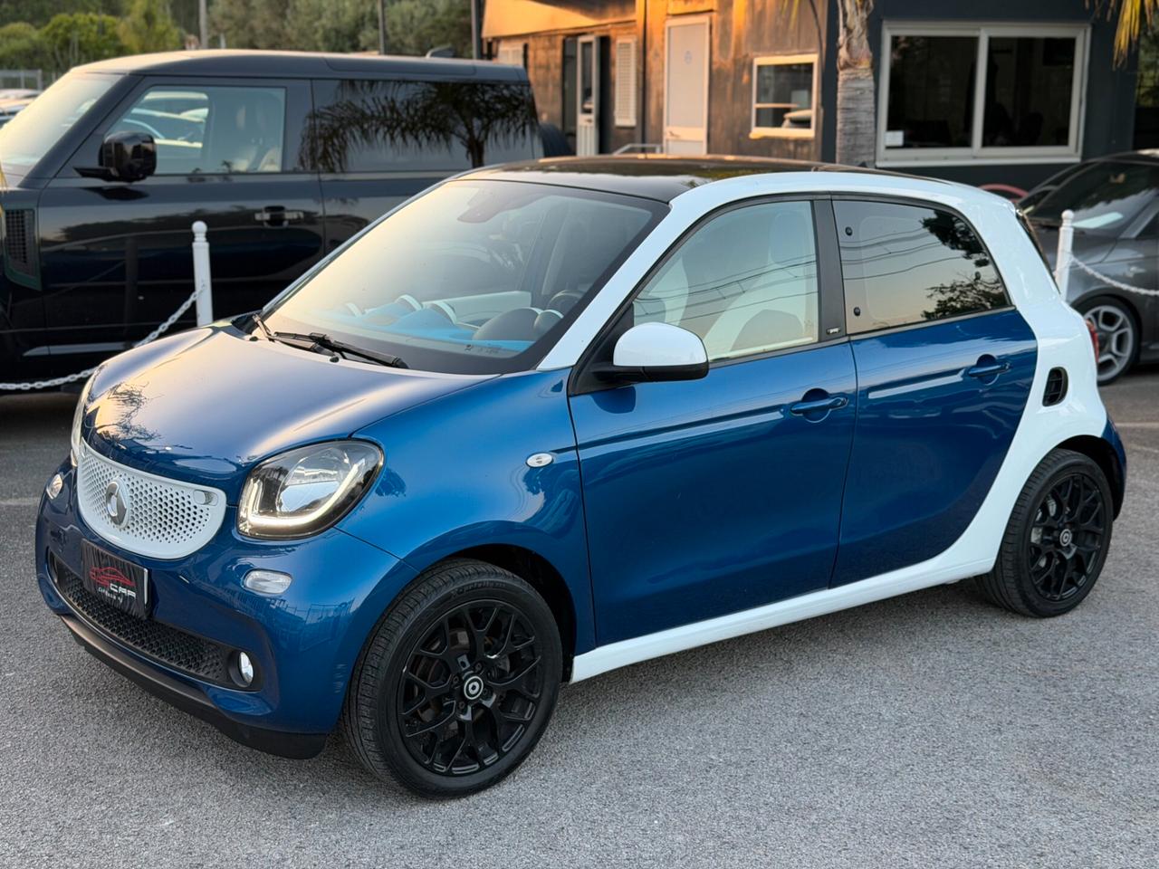 Smart ForFour 70 1.0 twinamic Proxy LED TETTO