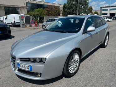 Alfa Romeo 159 1.9 JTDm Sportwagon Distinctive