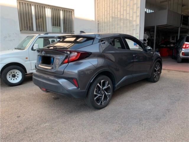 Toyota C-HR 1.8 Hybrid Trend