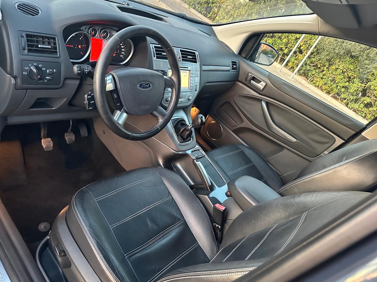 Ford Kuga 2.0 TDCi 163 CV 4WD Titanium