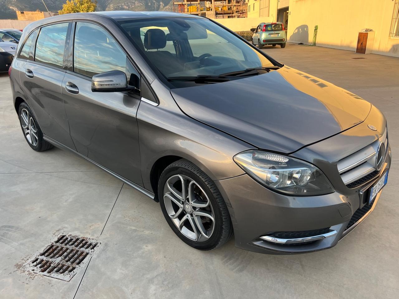Mercedes-benz B 180 CDI 2013