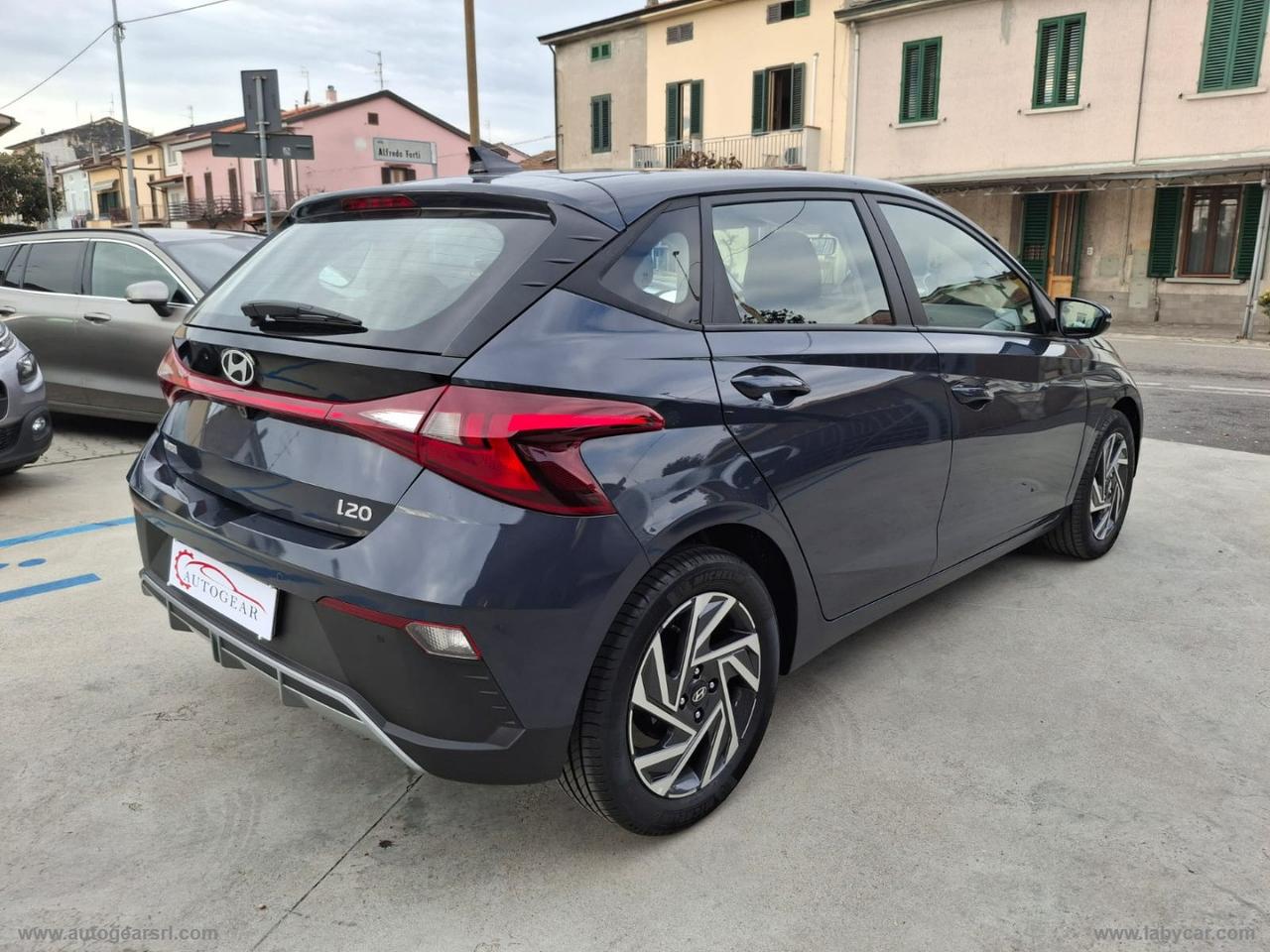 HYUNDAI i20 1.2 MPI MT Connectline