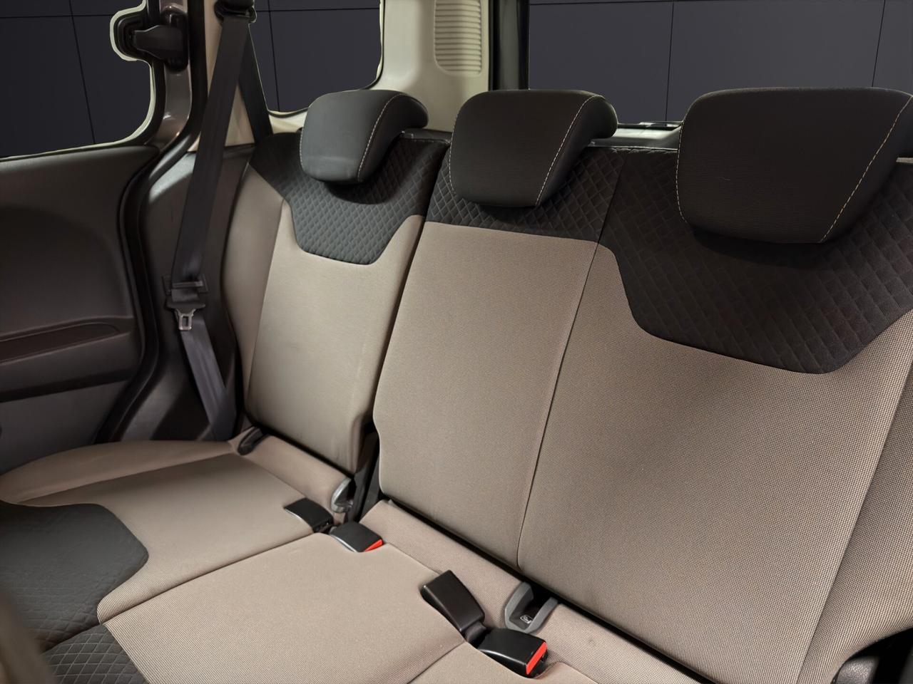 Ford Tourneo Courier 1.5 TDCI 100 CV S&S Plus