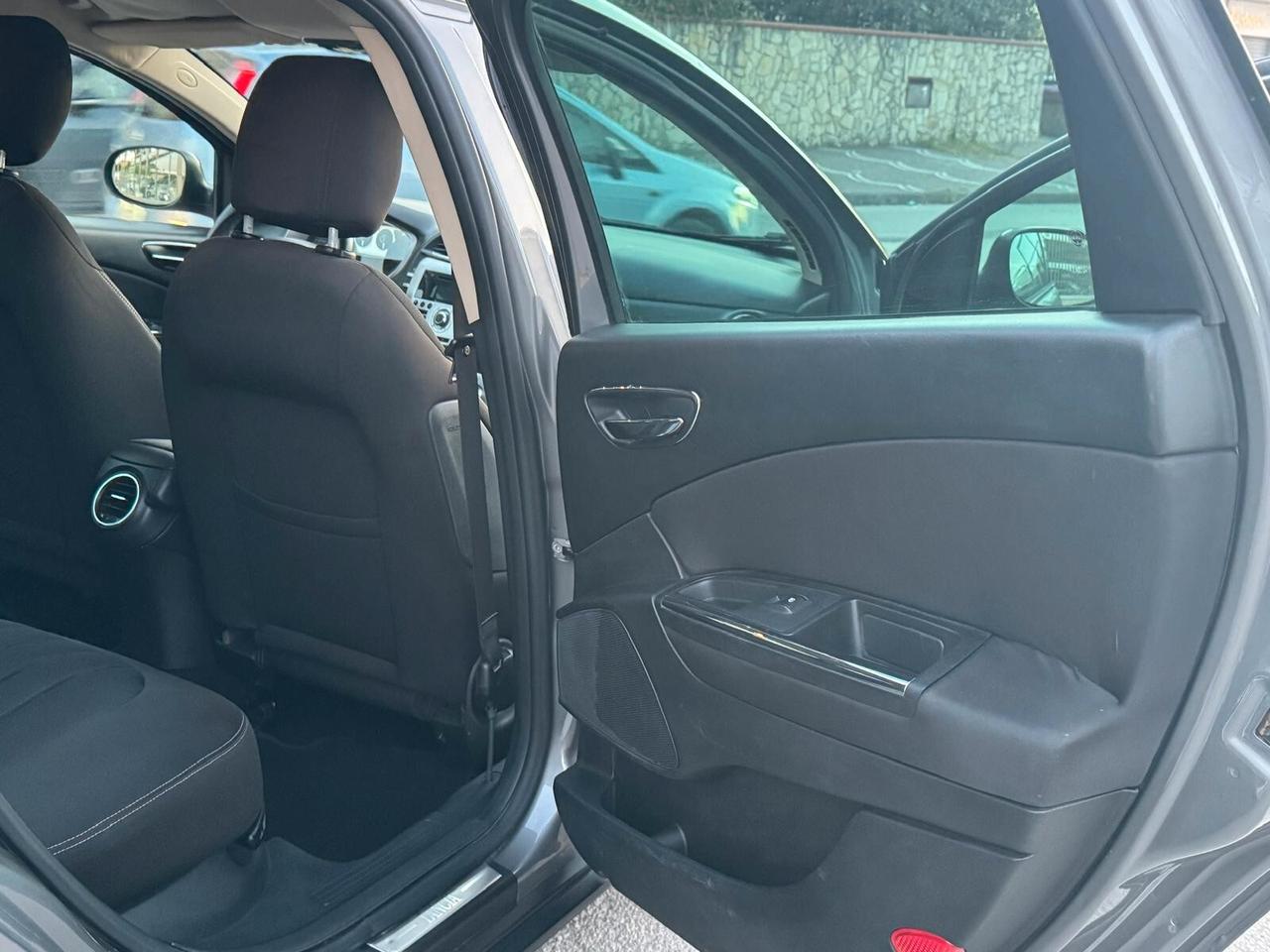 Lancia Delta 1.6 MJT DPF 105 CV Gold