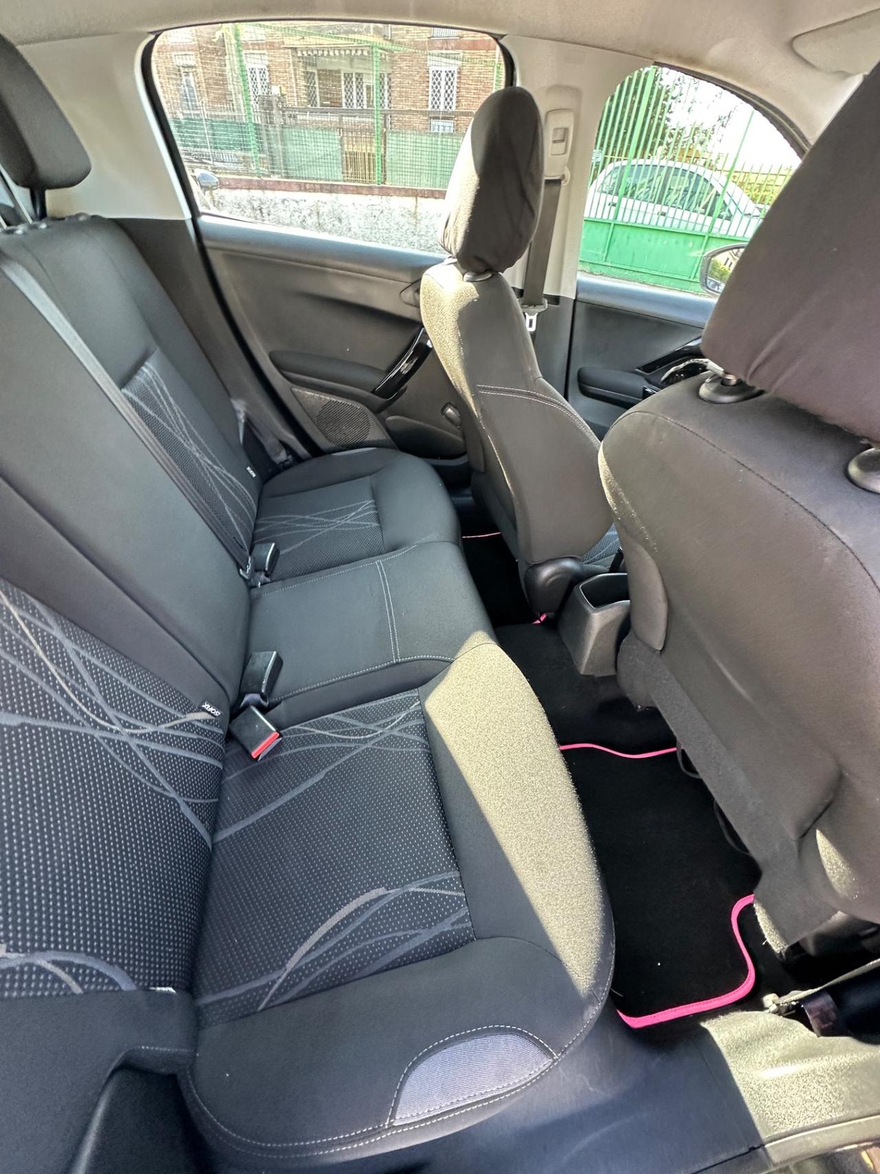 Peugeot 208 1.2 VTi 82 CV 5 porte Access