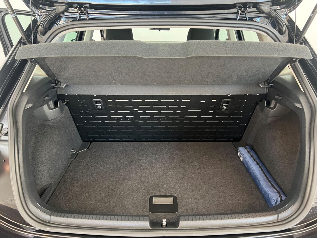 VOLKSWAGEN Polo VI 2022 Polo 1.0 tgi 90cv