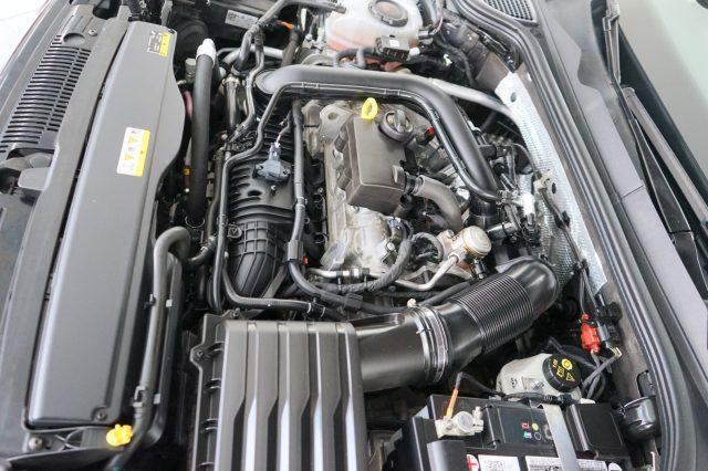 VOLKSWAGEN Golf 1.0 eTSI EVO DSG Life Italiana Ufficiale UNIPROP