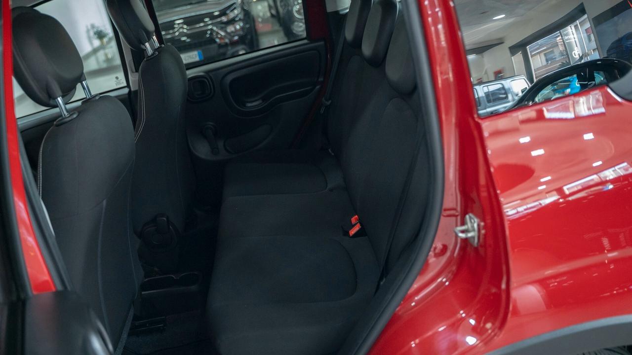 Fiat Panda 1.0 CITY CROSS 70 CV HYBRID CARPLAY LED NO VINCOLI