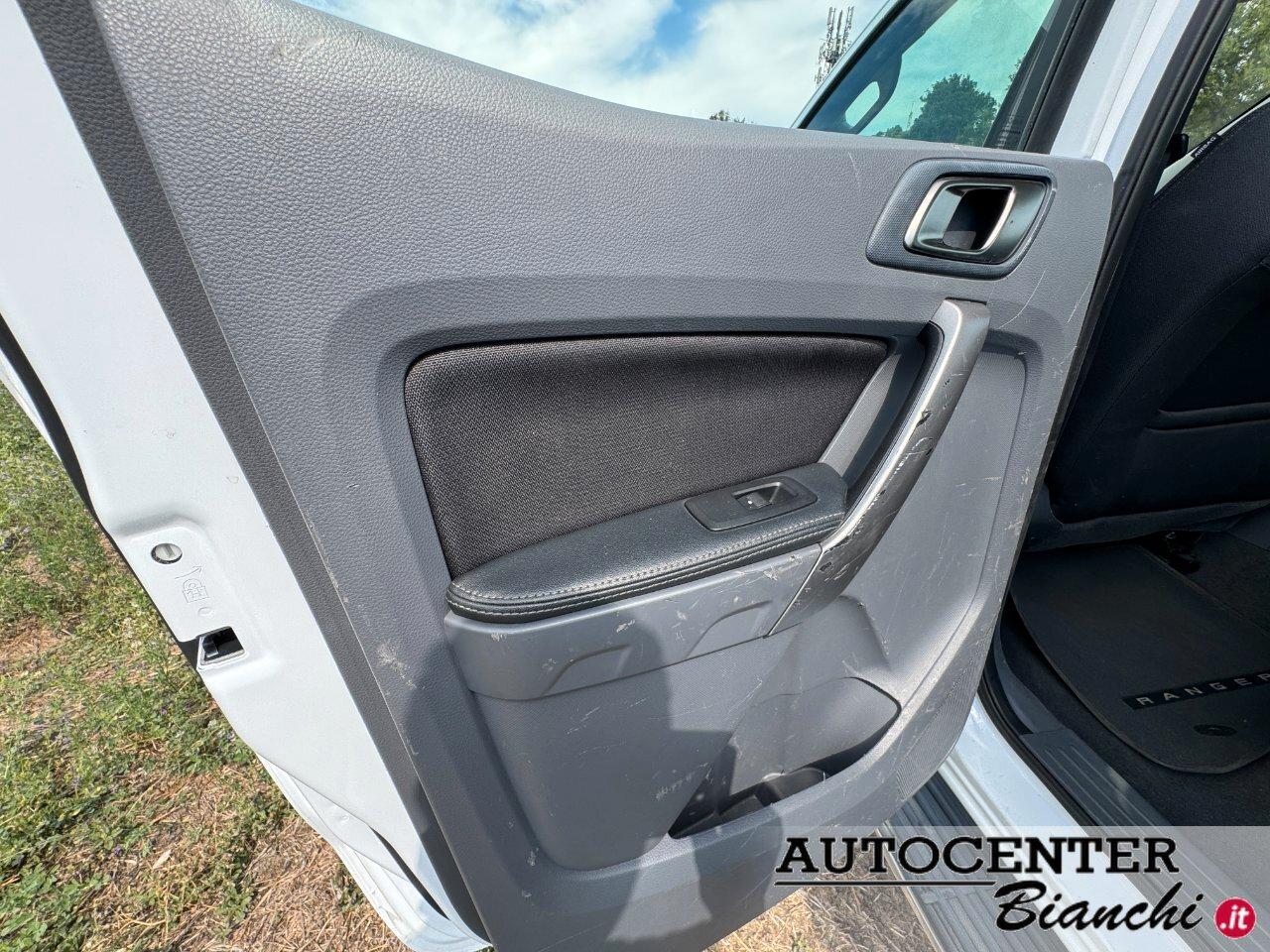 Ford Ranger Double Cab Ranger 2.2 tdci double cab XLT 160cv