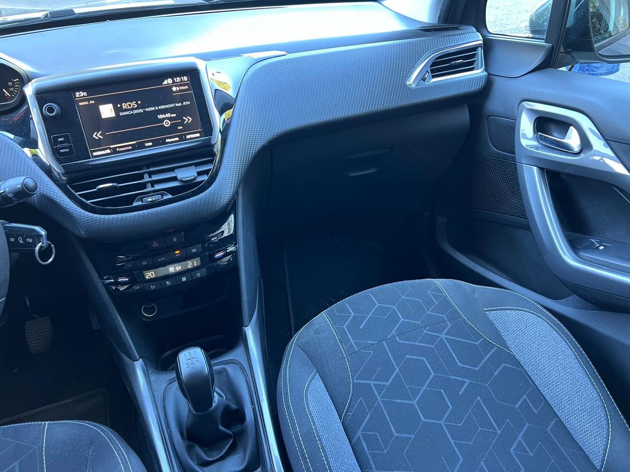 Peugeot 2008 Active 1.2 PureTech 82 #6660