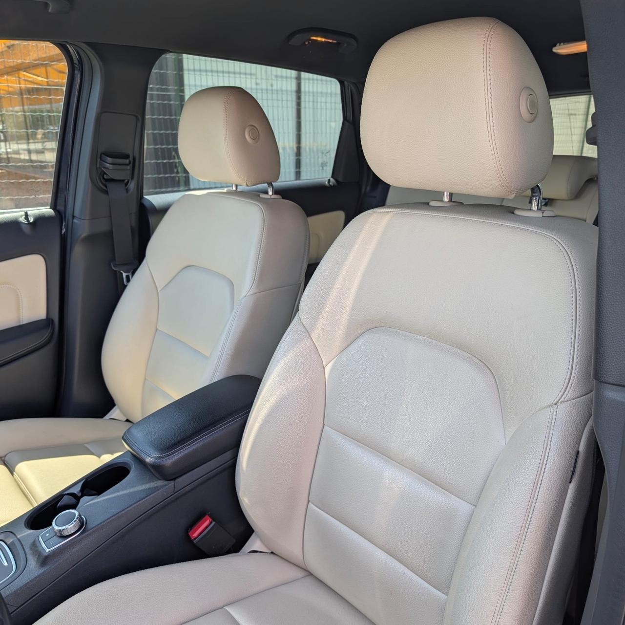 Mercedes-benz B 180 Premium