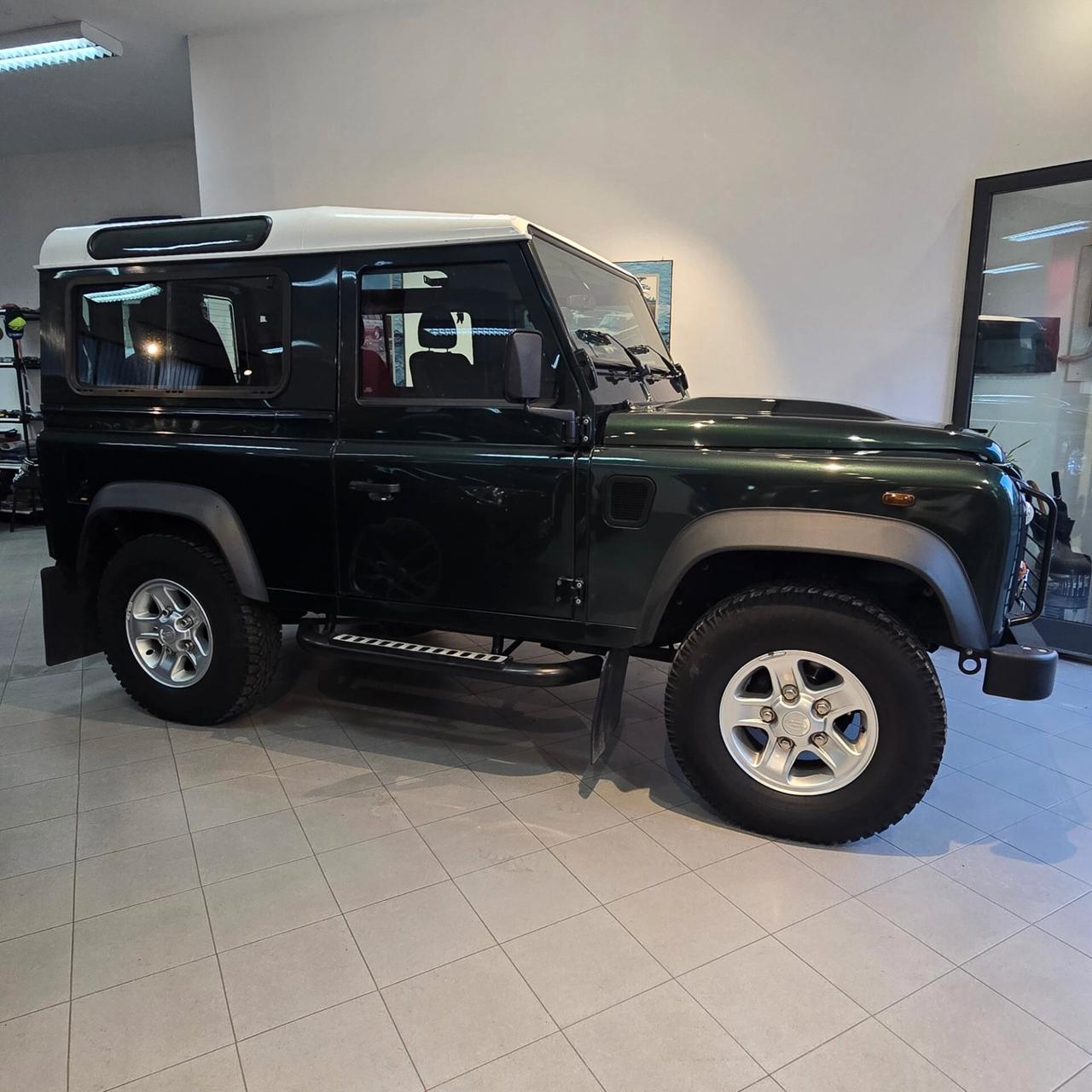 Land Rover Defender 90 2.2 TD4 122cv - CONDIZIONI DA VETRINA
