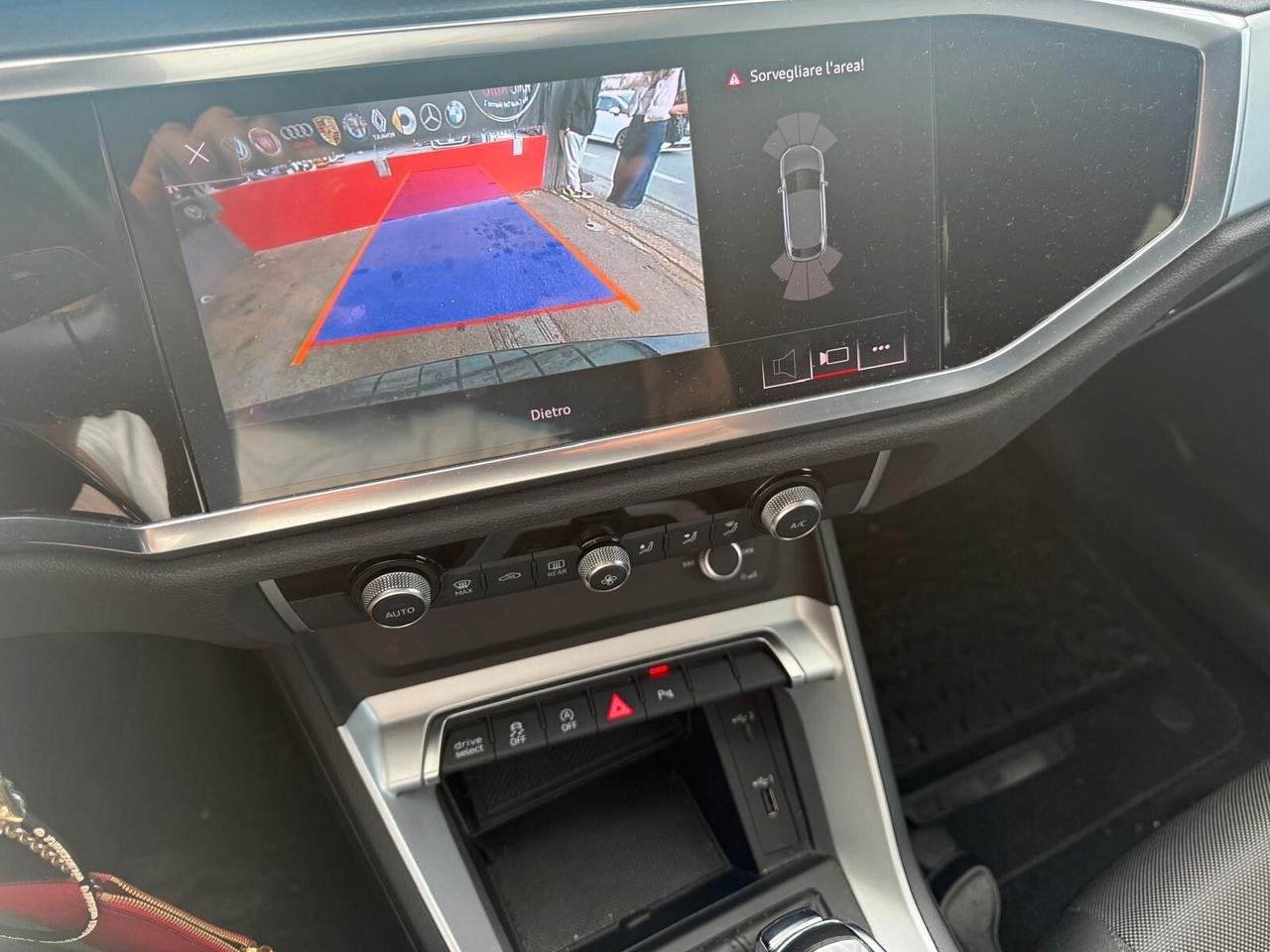 Audi Q3 35 TFSI S tronic Business Advanced