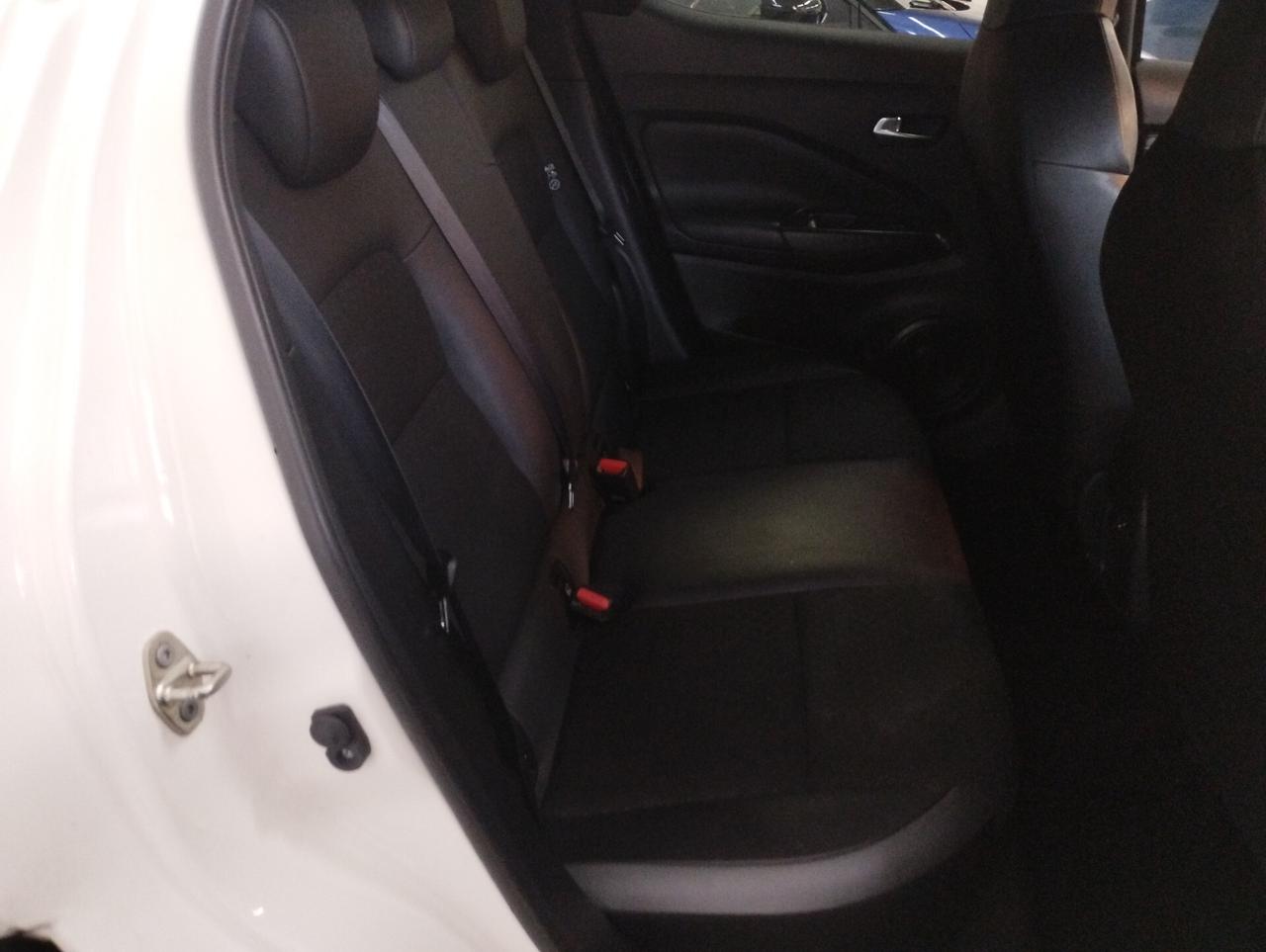 Nissan Juke 1.0 DIG-T 114 CV N-Connecta