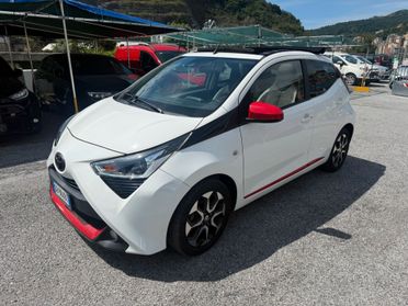Toyota Aygo Connect 1.0 VVT-i 72 CV 5 porte x-clusiv cabrio