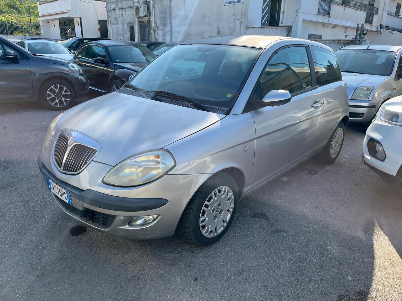 Lancia Ypsilon 1.2 oro km 88000