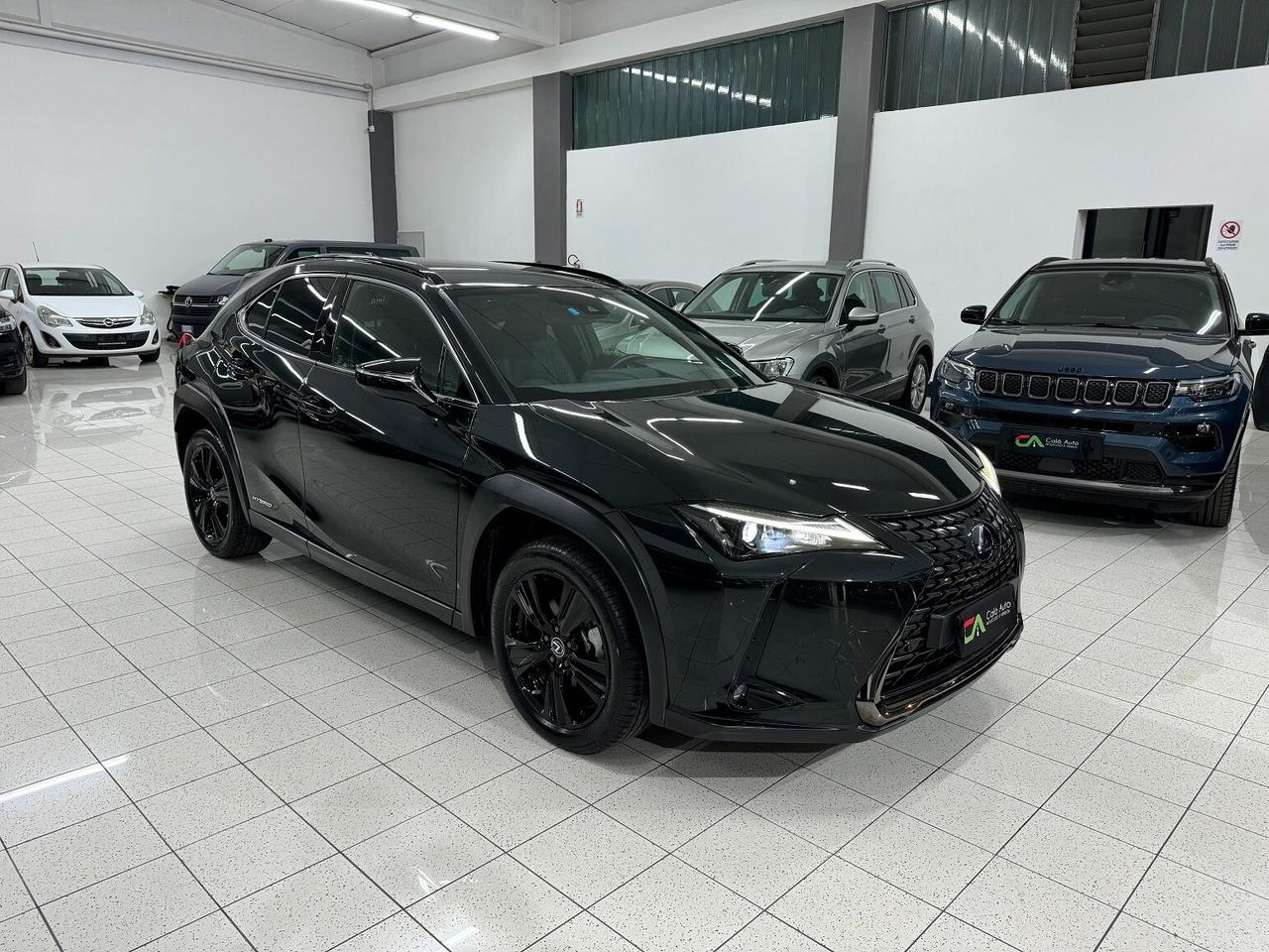 Lexus UX Hybrid Midnight STRAFUL PARI NUOVO!!!!