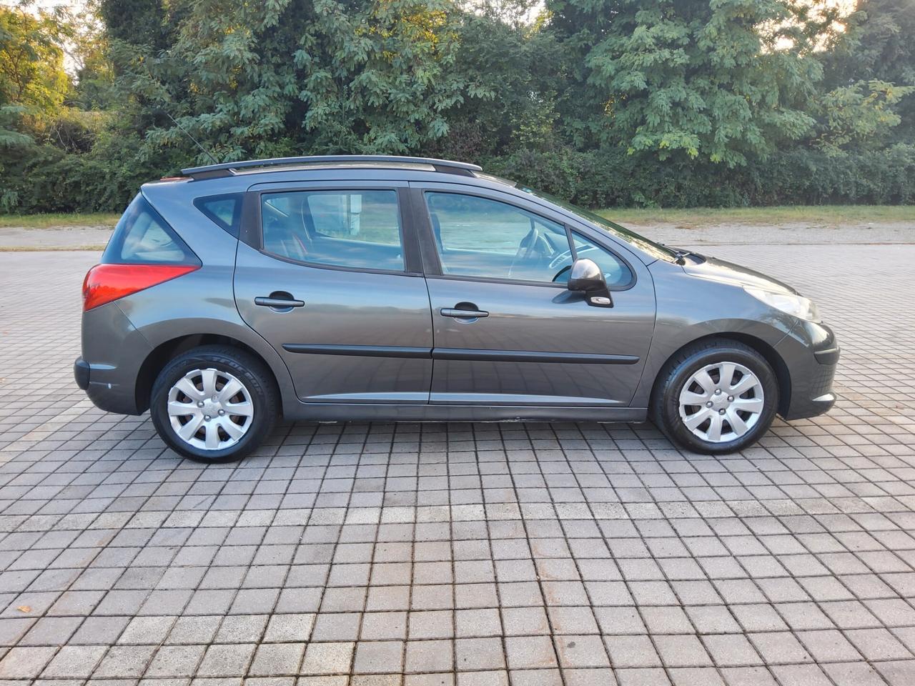 Peugeot 207 1.4 VTI GPL 95CV