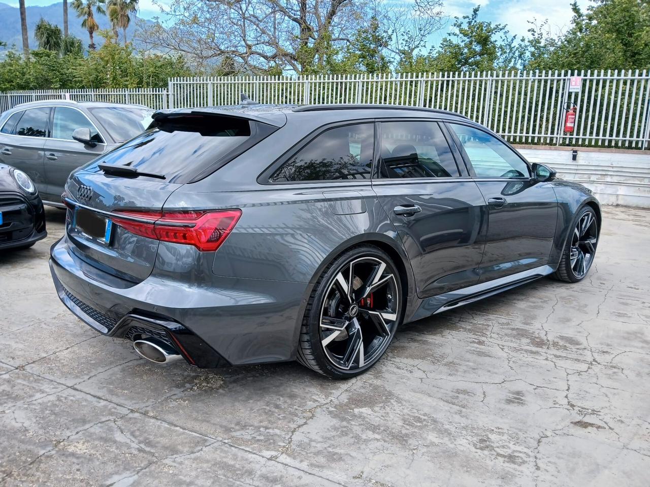 Audi A6 RS 6 Avant 4.0 TFSI V8 quattro tiptronic Performance