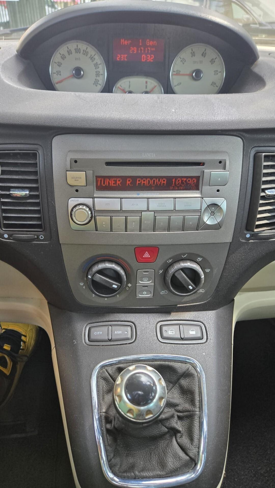 Lancia MUSA 1.4 16V Platino Plus 290000km