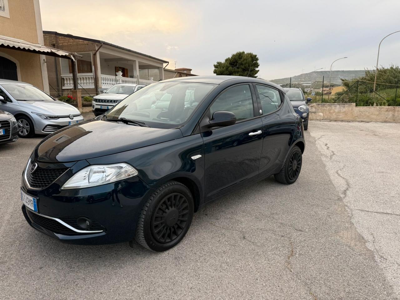 Lancia Ypsilon 1.2 69 CV 5 porte GPL Ecochic Silver