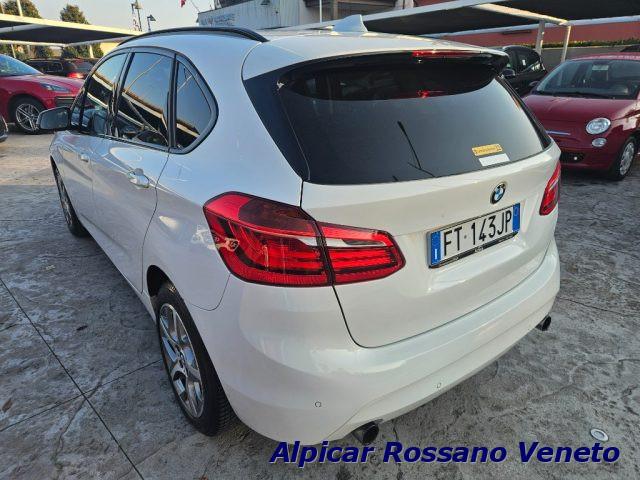 BMW 220 i Active Tourer Luxury autom.