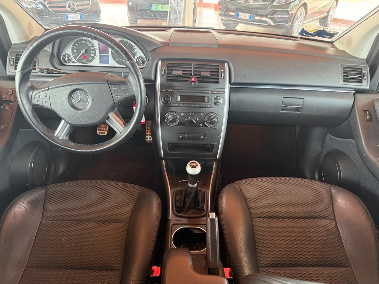 Mercedes-benz B 180 2.0 Diesel - Neopatentati - Gancio Traino