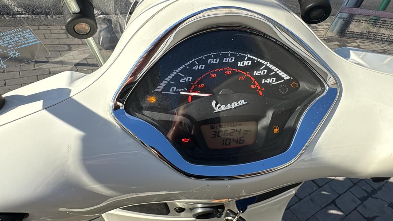 Vespa GTS 300 del 2018 USATO