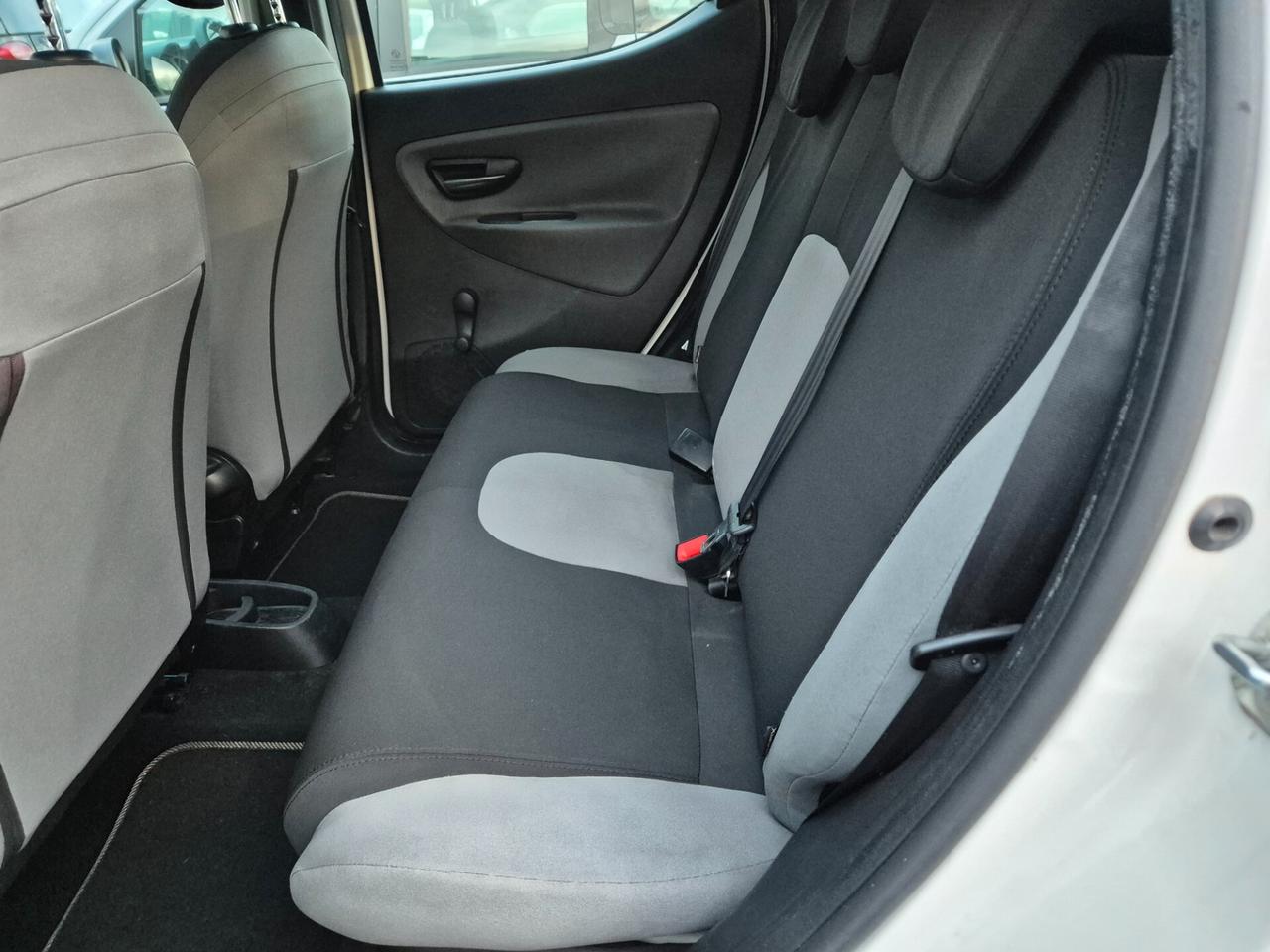 Lancia Ypsilon 1.2 69 CV 5 porte Gold