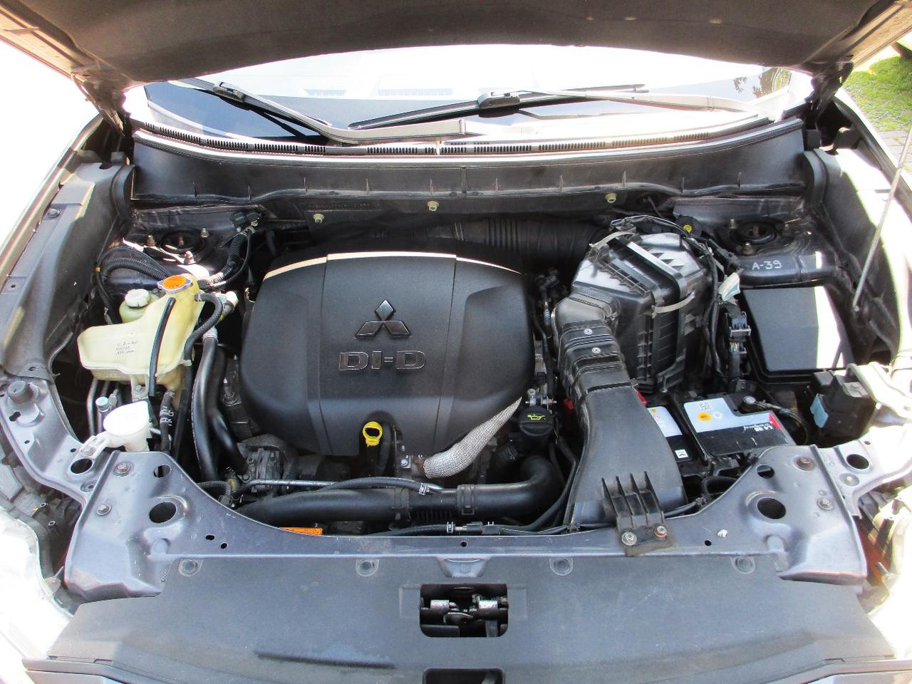Mitsubishi Outlander 2.2 di-d Instyle 7P tc-sst - Camera/4Stagioni