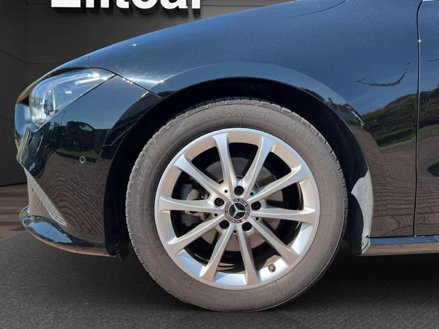 MERCEDES-BENZ CLA 180 Automatic Shooting Brake Sport