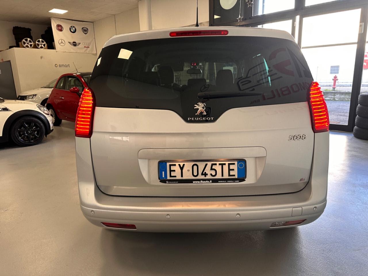 PUGEOT 5008 1.6 HDI 7 POSTI