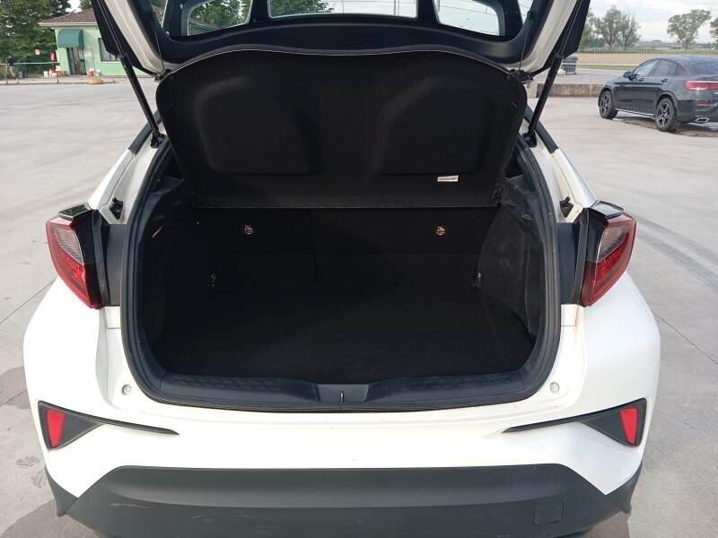 Toyota C-HR 1.8 Hybrid E-CVT Business