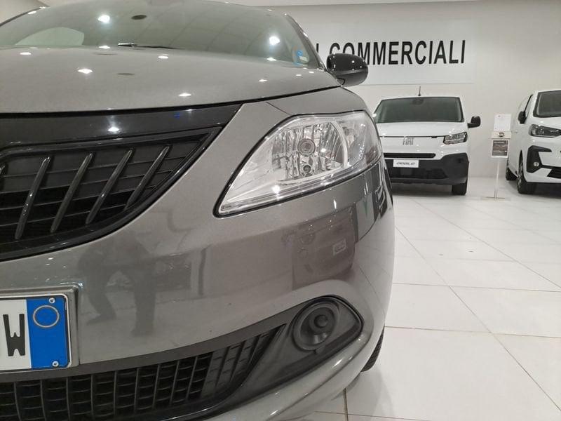 Lancia Ypsilon 1.0 FireFly 70cv Hybrid Oro