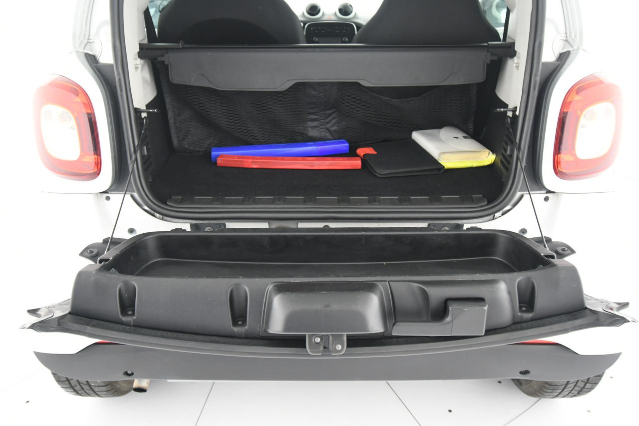 SMART Fortwo 1.0 Youngster 71cv twinamic my18 NEOPATENTATI