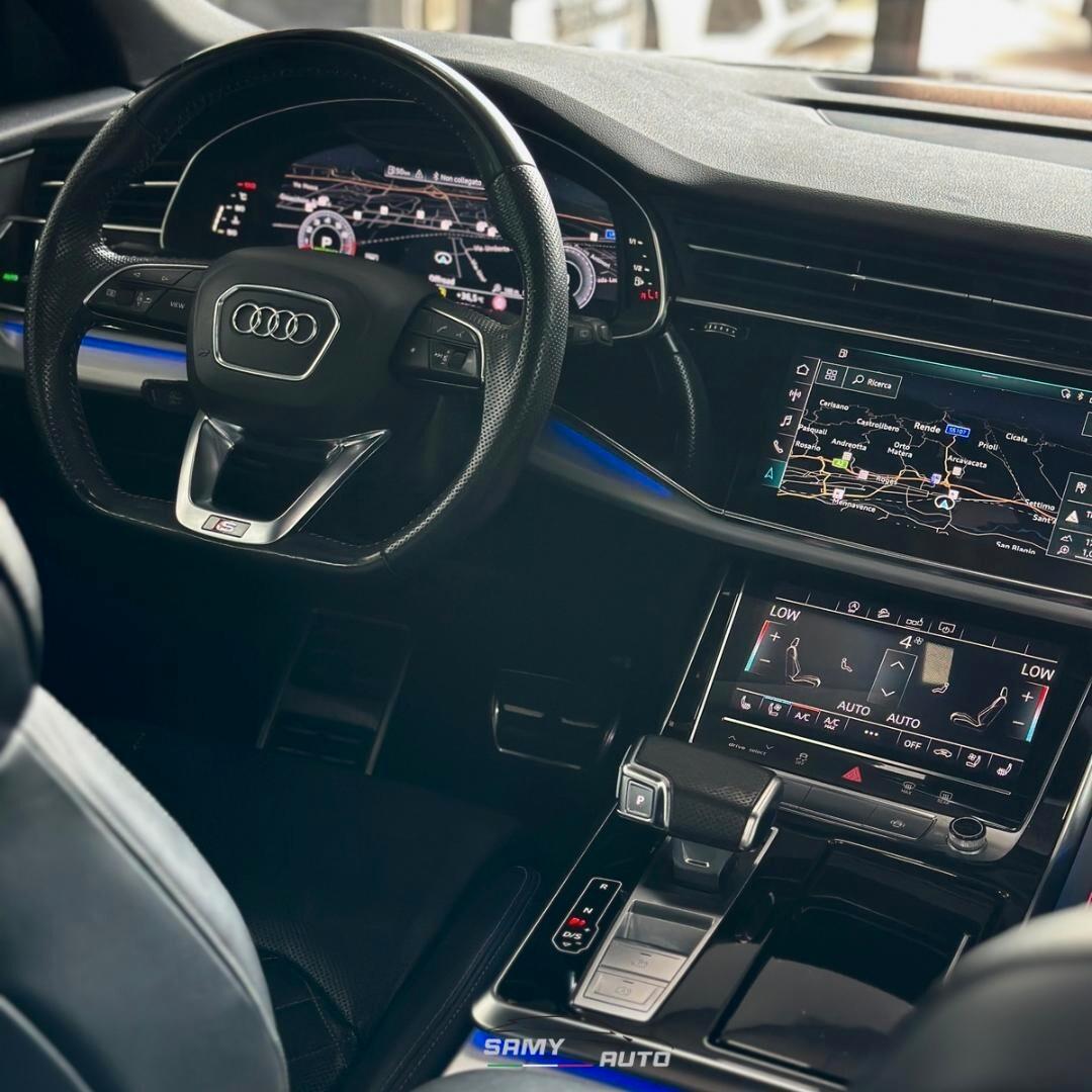 Audi Q8 55 TFSI quattro tiptronic Sport