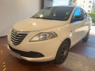 Lancia Ypsilon 1.2 69 CV ELEFANTINO